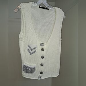 Yest White Knit Vest with Silver Details